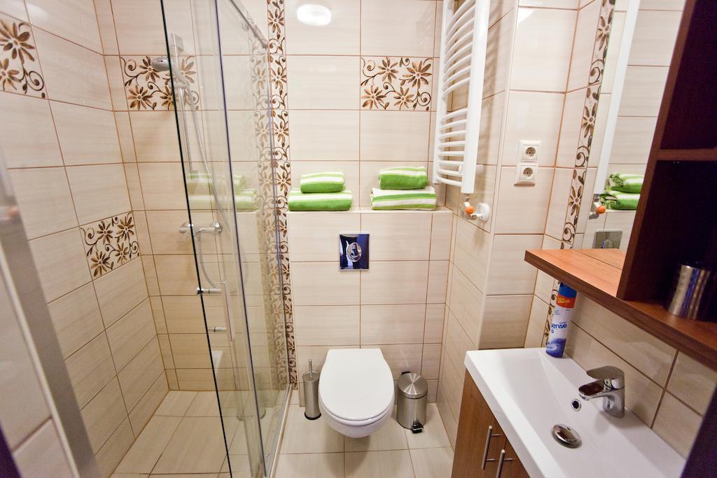 Ametiszt Apartman Appartamento Sárvár Camera foto